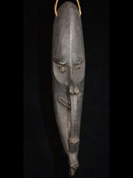 Superb Old Amulet Mask, Middle Sepik River - 10980